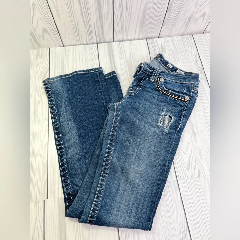 Women’s Miss Me Vintage Ripped Jeans